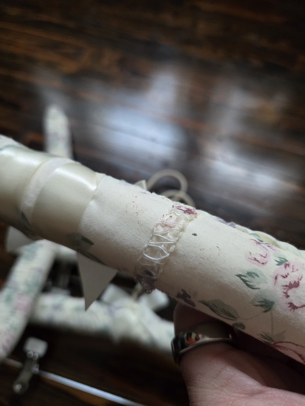 Vintage Cottagecore Floral Padded Hangers | Set of 5 | Satin Bows Shabby Chic - Picture 7 of 9